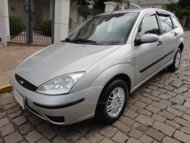 FORD FOCUS 2005