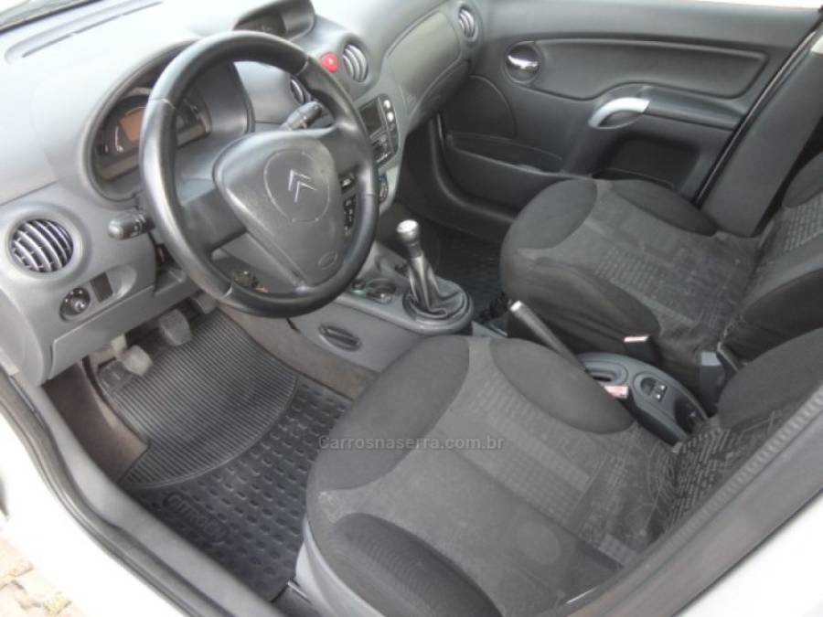 CITROËN - C3 - 2006/2007 - Prata - R$ 23.000,00