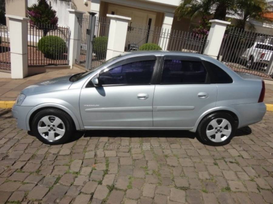 CHEVROLET - CORSA - 2008/2009 - Prata - R$ 31.000,00