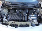 NISSAN - VERSA - 2015/2016 - Prata - R$ 52.000,00