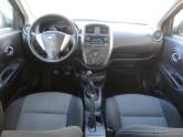 NISSAN - VERSA - 2015/2016 - Prata - R$ 52.000,00